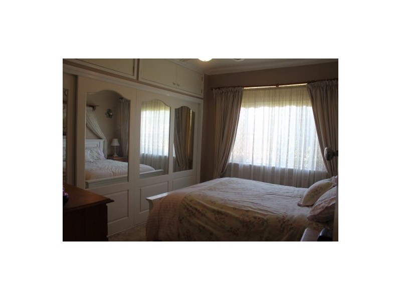 8 Garden Street, Tamworth NSW 2340