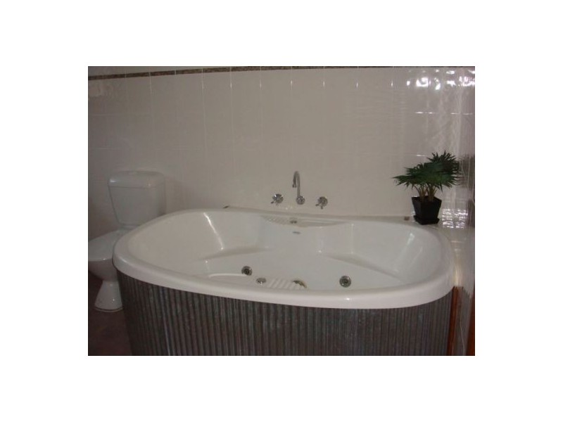 77 Nundle Road, Woolomin NSW 2340