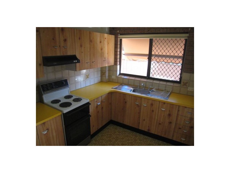 2/35 Gipps Street, Tamworth NSW 2340