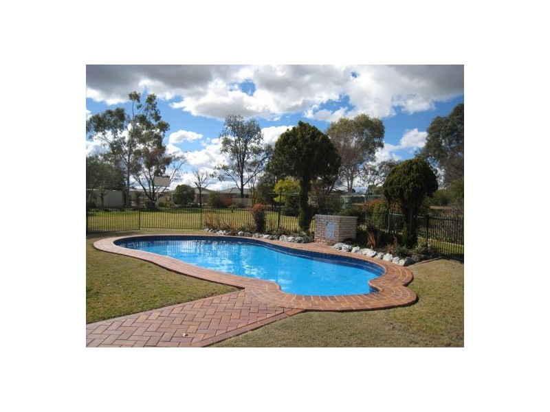 23 Coorigil Street, Tamworth NSW 2340