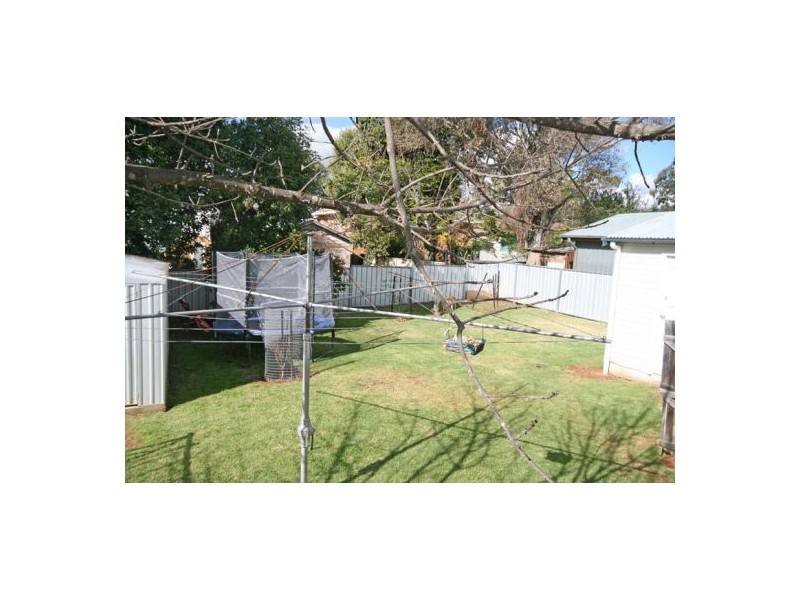 13 Croydon Avenue, Tamworth NSW 2340