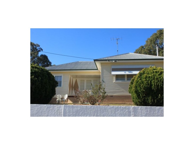 288 Armidale Road, Tamworth NSW 2340