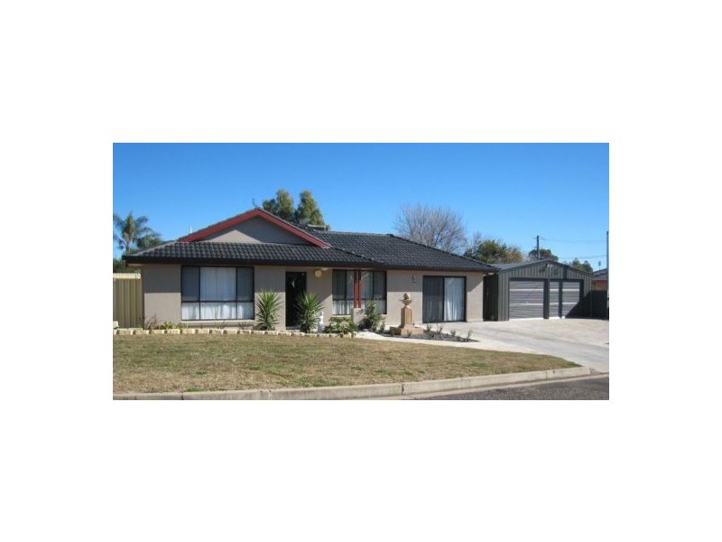 18 Margarget Street, Tamworth NSW 2340