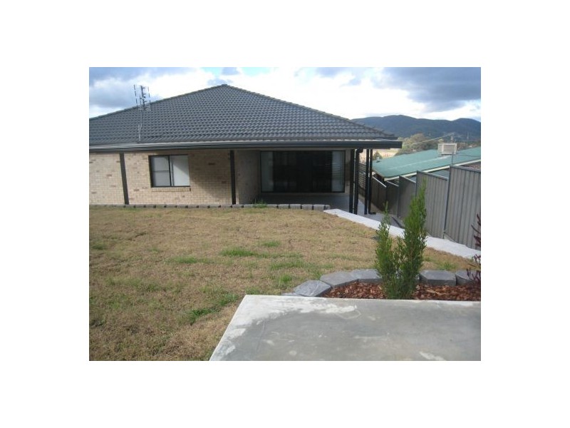 84 Tribe Street, Tamworth NSW 2340