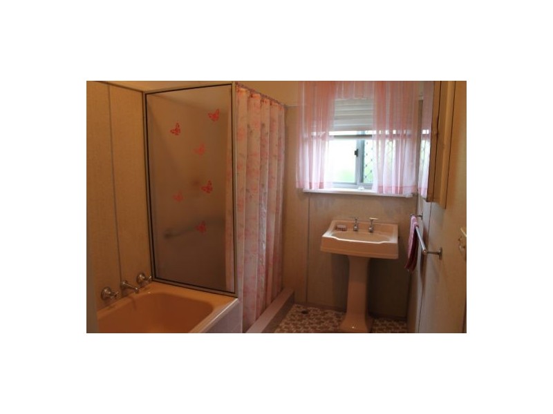 13 Bell Street, Tamworth NSW 2340