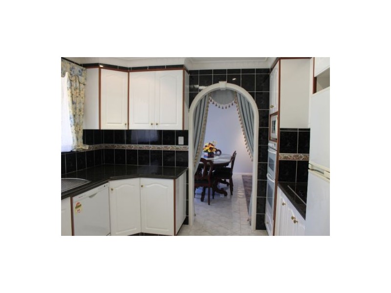 17 Dangar Crescent, Tamworth NSW 2340