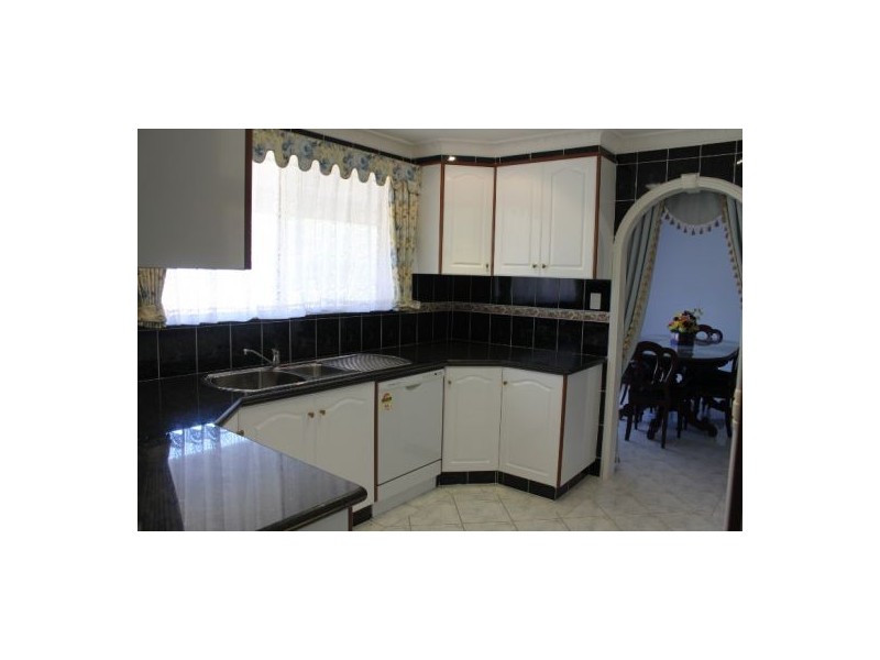 17 Dangar Crescent, Tamworth NSW 2340