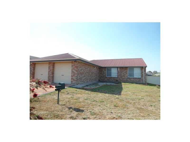 12 Flynn Street, Tamworth NSW 2340