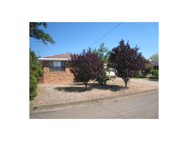 18 Doonbah Street, Tamworth NSW 2340