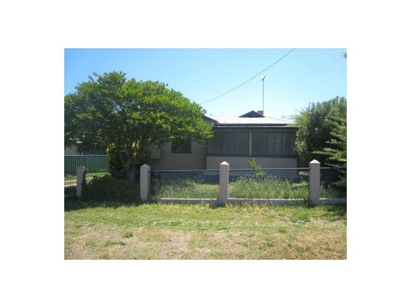 2 East Street, Tamworth NSW 2340
