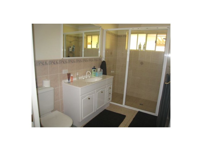 35 Peregrine Street, Tamworth NSW 2340