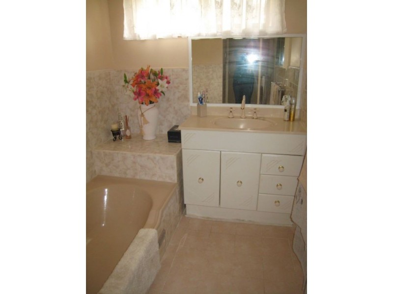 39 Hall Street, Tamworth NSW 2340
