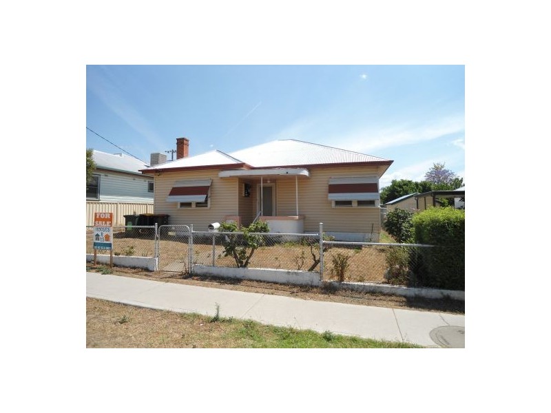 9 Phillip Street, Tamworth NSW 2340