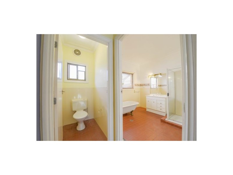 120 Upper Street, Tamworth NSW 2340