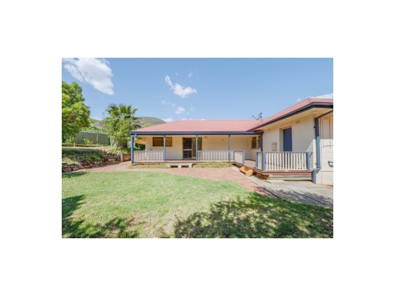 120 Upper Street, Tamworth NSW 2340