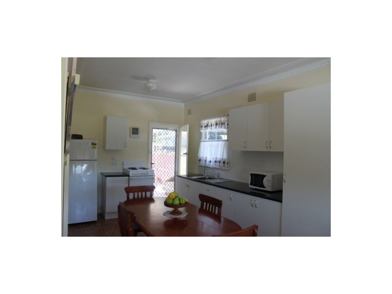 288 Armidale Road, Tamworth NSW 2340