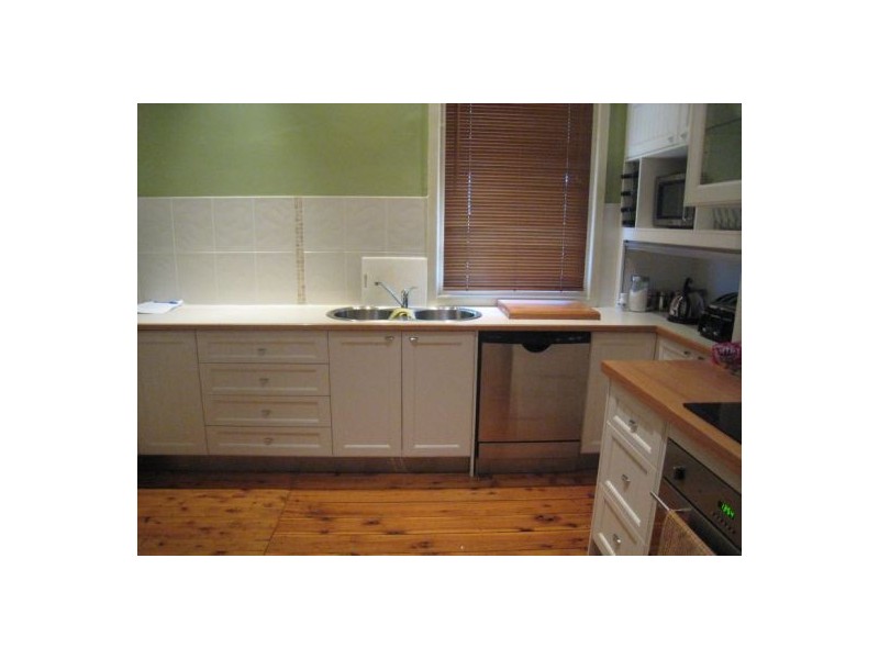 28 Gipps Street, Tamworth NSW 2340