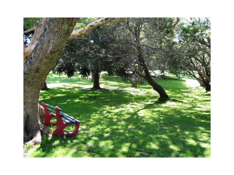 Golfers Crescent, Eagle Heights QLD 4271