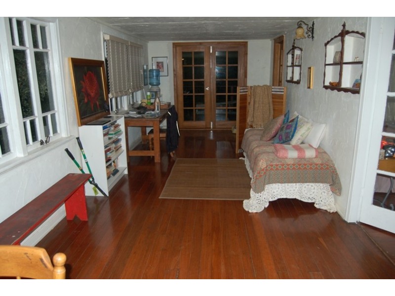 Golfers Crescent, Eagle Heights QLD 4271