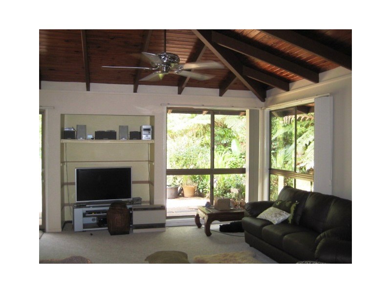 12 Kamet Ct, Eagle Heights QLD 4271