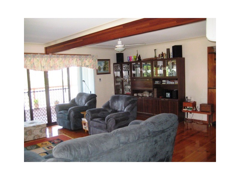 Nipa Ct, Eagle Heights QLD 4271