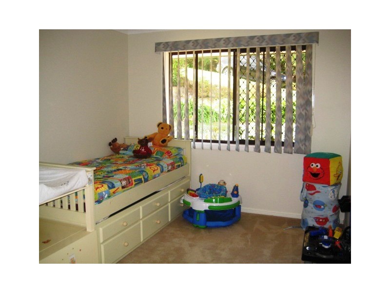 Nipa Ct, Eagle Heights QLD 4271