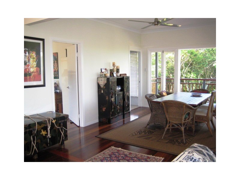 4 Golfers Cres, Eagle Heights QLD 4271