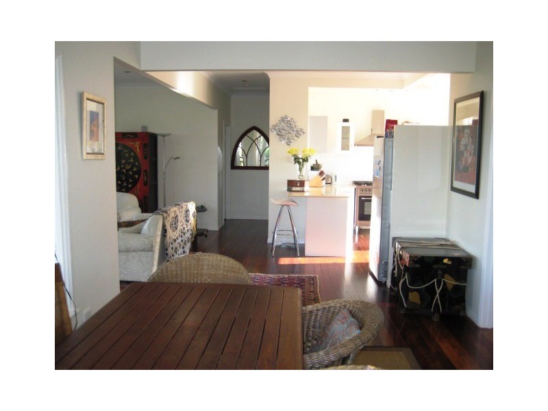 4 Golfers Cres, Eagle Heights QLD 4271