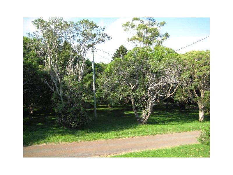 4 Golfers Cres, Eagle Heights QLD 4271