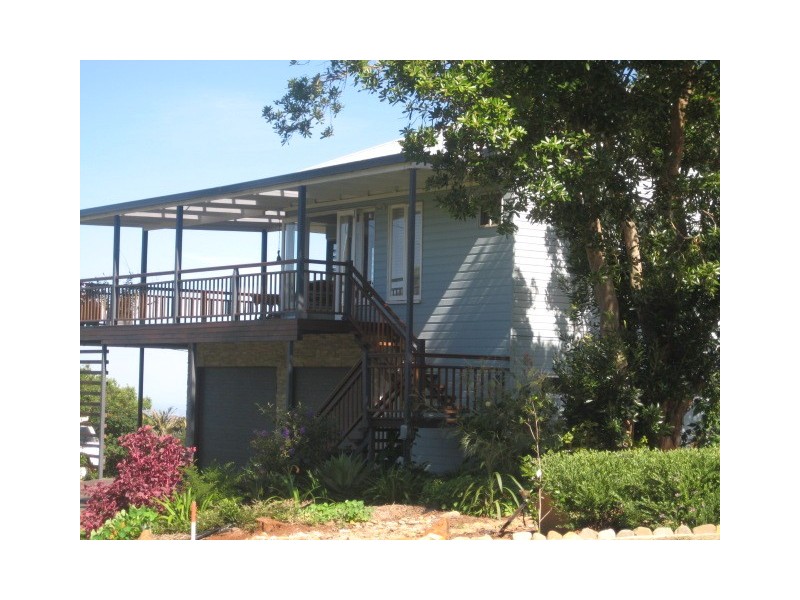 4 Golfers Cres, Eagle Heights QLD 4271