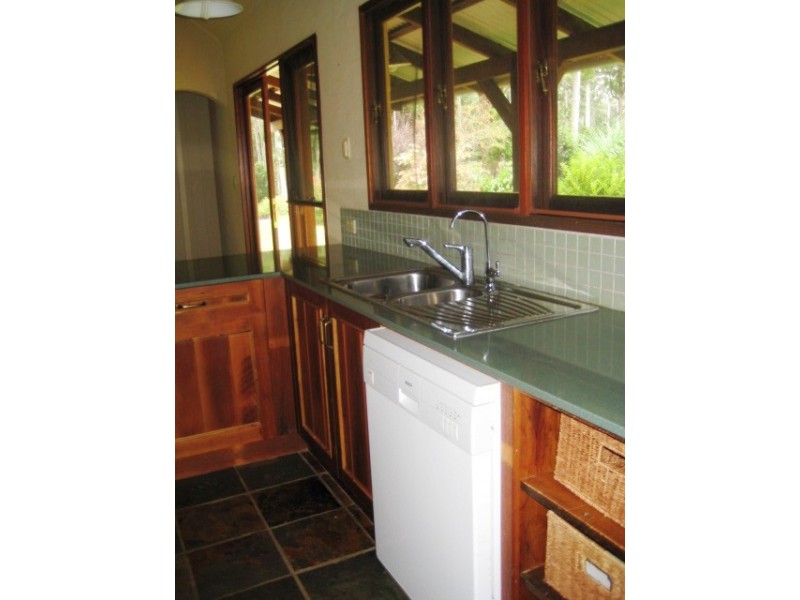 121 Knoll Road, North Tamborine QLD 4272