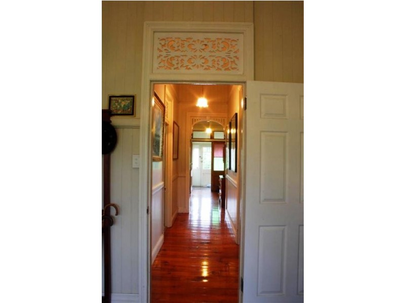 6  Areca Court,, Eagle Heights QLD 4271