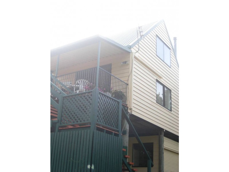 Eagle Heights QLD 4271