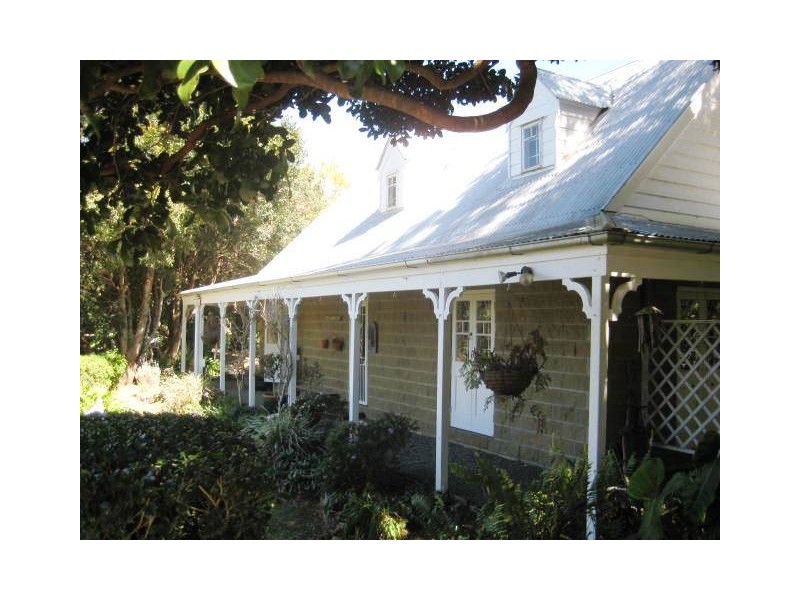 Contour Rd, Eagle Heights QLD 4271