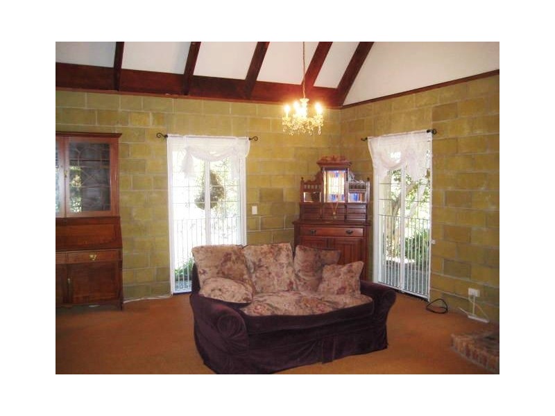 Contour Rd, Eagle Heights QLD 4271