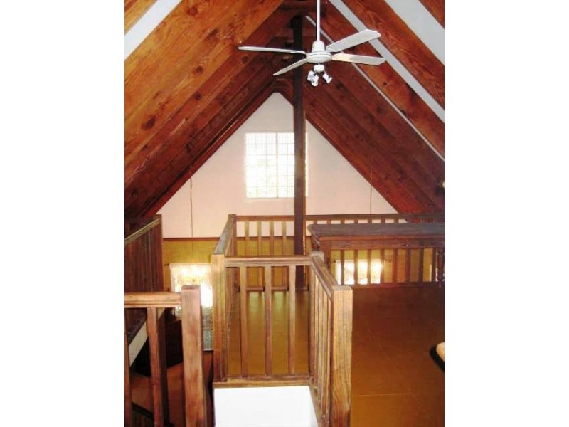 Contour Rd, Eagle Heights QLD 4271