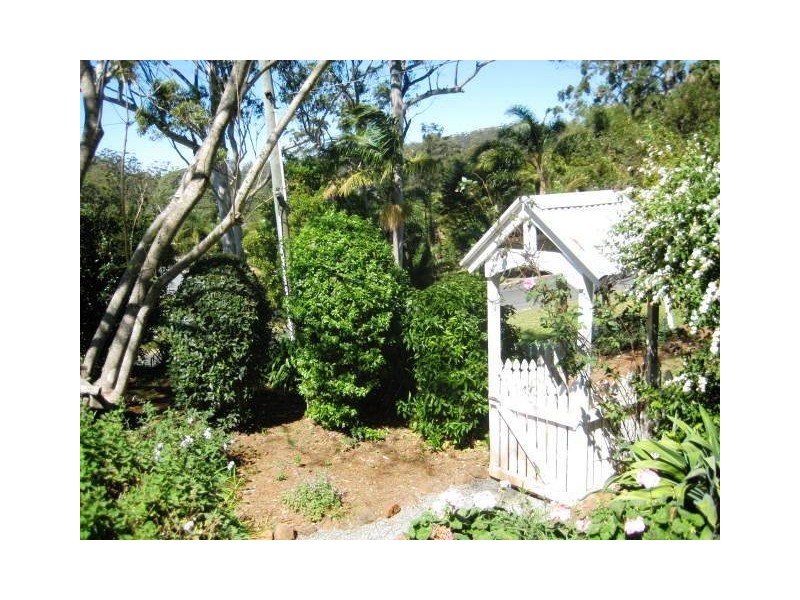 Contour Rd, Eagle Heights QLD 4271