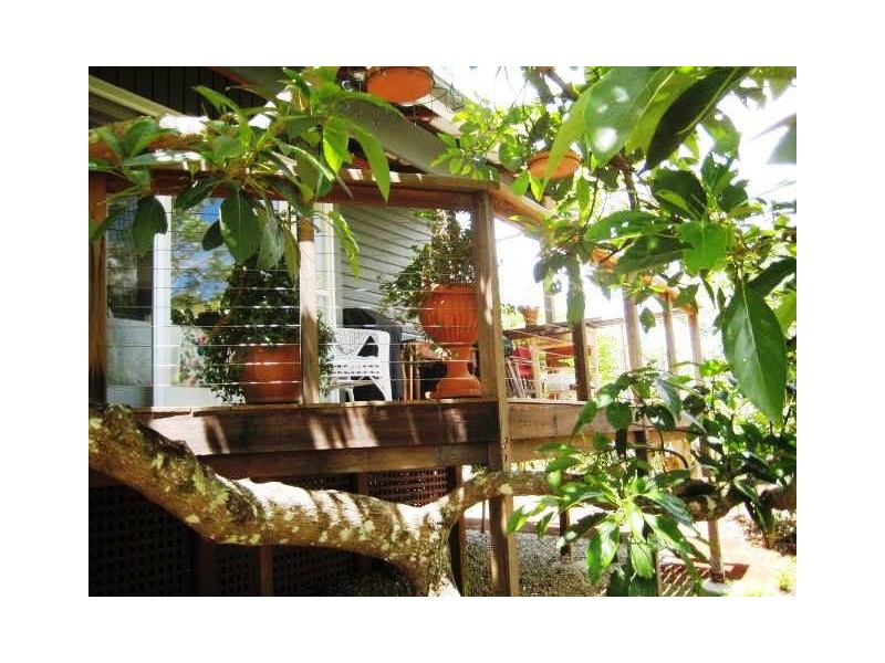 5 Huyber Lane, Eagle Heights QLD 4271