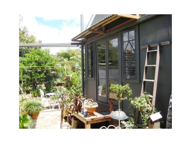 5 Huyber Lane, Eagle Heights QLD 4271