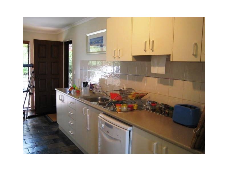 25 Orchis Drive, Eagle Heights QLD 4271