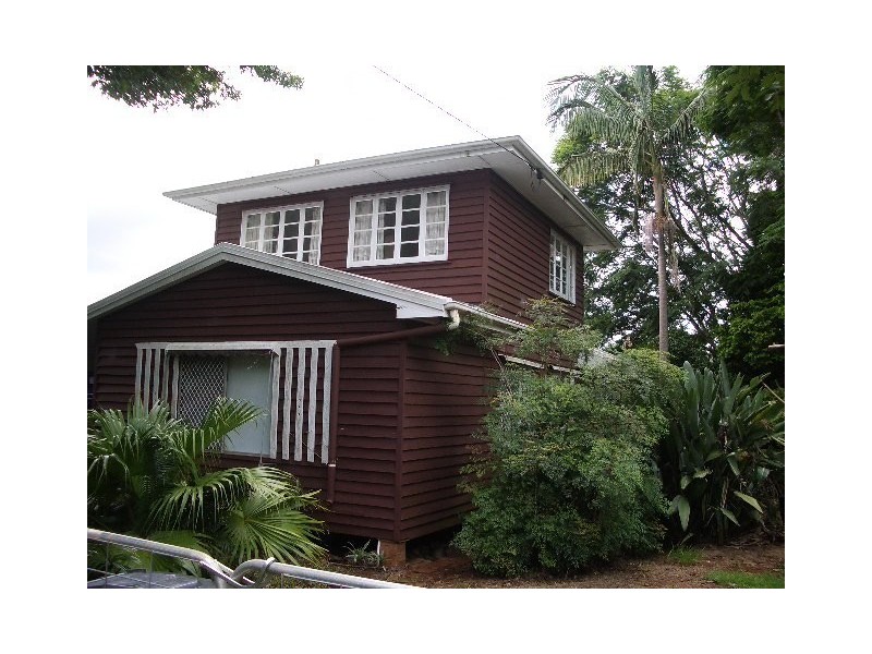 Southport Avenue, Eagle Heights QLD 4271