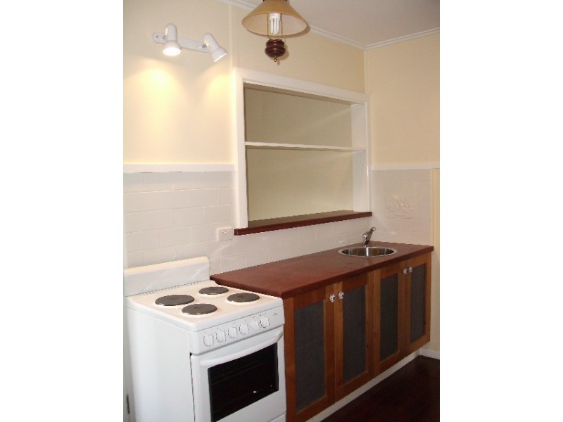 Southport Avenue, Eagle Heights QLD 4271