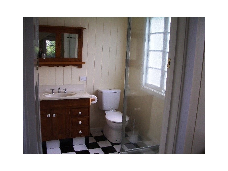 Southport Avenue, Eagle Heights QLD 4271