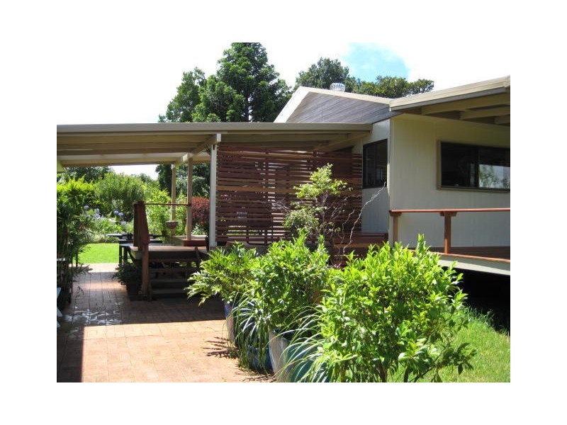 6 Mazama Court, Eagle Heights QLD 4271