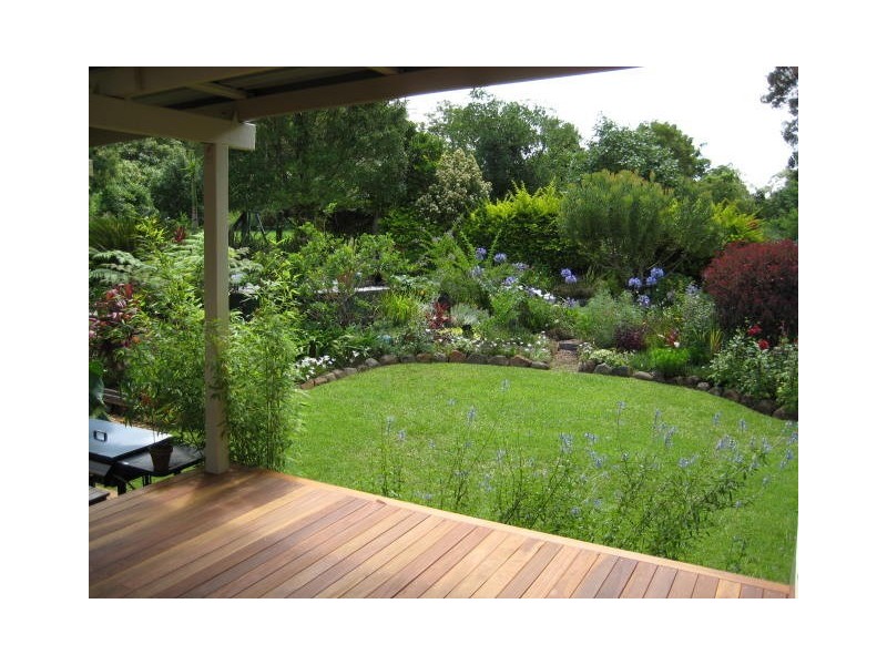 6 Mazama Court, Eagle Heights QLD 4271