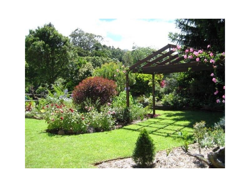 6 Mazama Court, Eagle Heights QLD 4271