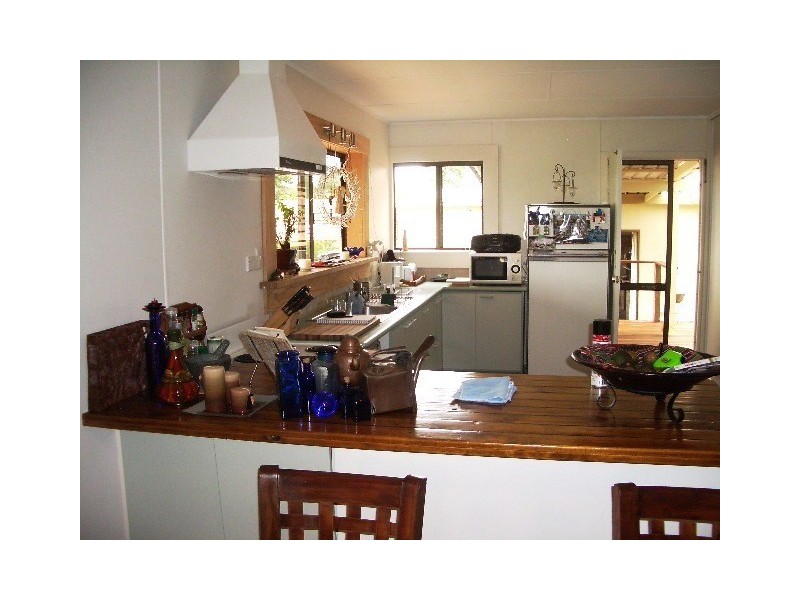 6 Mazama Court, Eagle Heights QLD 4271