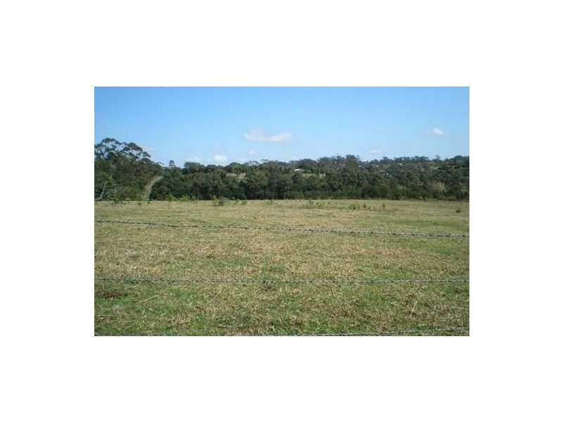 2 West Road, North Tamborine QLD 4272