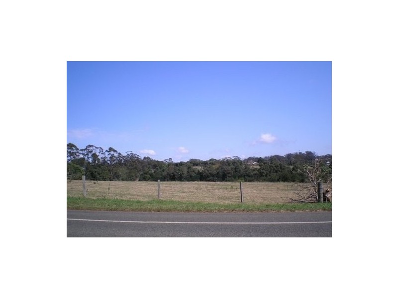 2 West Road, North Tamborine QLD 4272