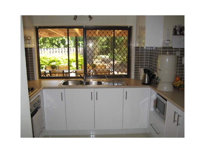 17 Lassen Drive, North Tamborine QLD 4272